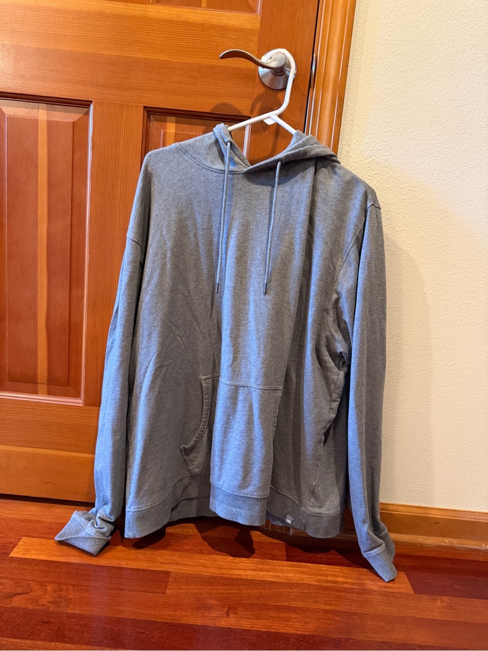 Men's Gray Hooded Pullover Sweatshirt